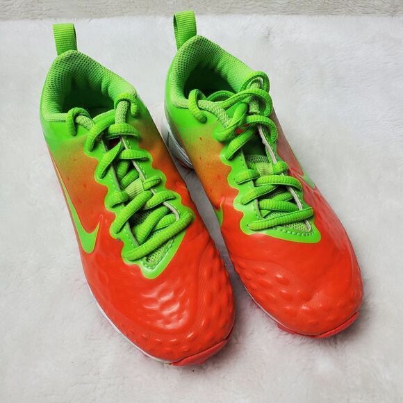 Nike Kids Football Cleats. Excellent condition.  Size 12c - Picture 1 of 8